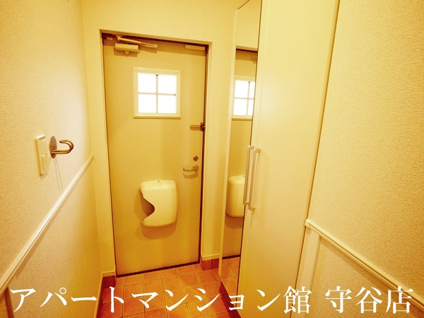 ヴェール　ポポラの玄関