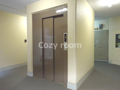 【その他共用部分】 | 紙谷第1マンション | エレベーターホールです