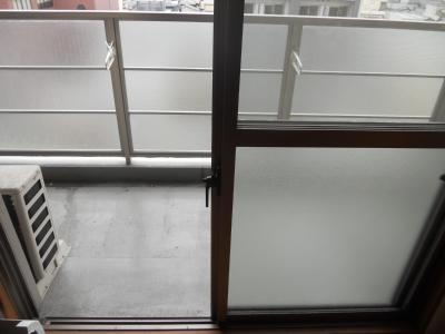 ヒーリングタワー七条大宮のバルコニー