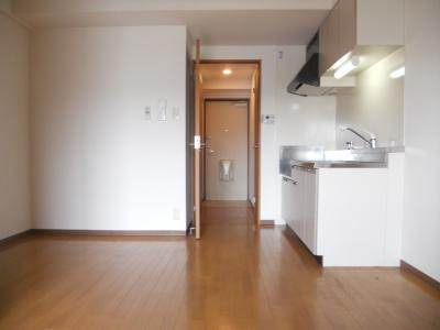 ヒーリングタワー七条大宮の居間・リビング|ダイニング