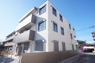 【外観】 | 全面に遮る建物のない明るい物件です