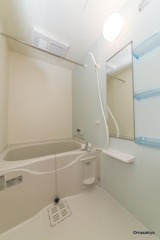 グランチェスタ　Nの浴室