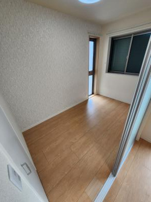 シャーメゾン住吉の洋室