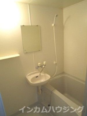 【浴室】 | ラビットハウスムーンライト | お風呂で日々の疲れを落としましょう