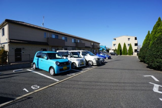 【駐車場】