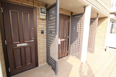 【エントランス】 | シャルムフルーレ | ゆったりとした玄関です