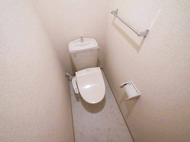 エスポワール　Ｃ棟（南紀寺町）のトイレ|清潔感のあるトイレです