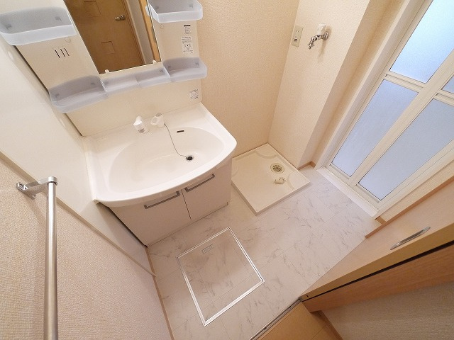 エスポワール　Ｃ棟（南紀寺町）の洗面所|脱衣スペースもあります