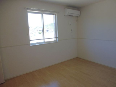 【寝室】 | ラ・セレーノ | 洋室