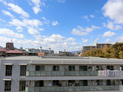 【展望】 | ピアフォーレ千里南棟 | 【現地写真】 周辺高い建物ございませんので眺望を楽しんでいただけます♪ 