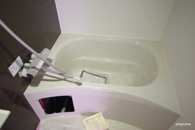 ファーストフィオーレ江坂レガリス　仲介手数料無料の浴室