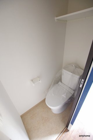 ファーストフィオーレ江坂レガリス　仲介手数料無料のトイレ