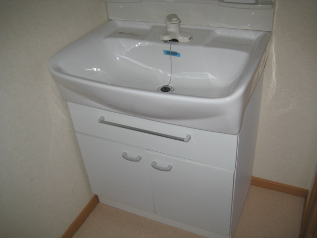 ガーデン彦崎の独立洗面台