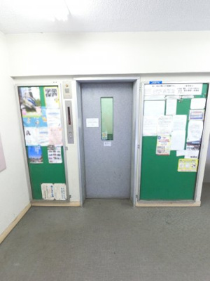 【その他共用部分】 | 六浦荘団地C棟 | エレベーター付きマンション。
お買い物やベビーカーの出し入れに便利です。