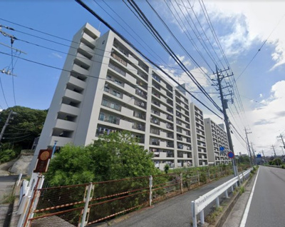 【外観】 | 六浦荘団地C棟 | 5階部分・南向きにつき陽当り・通風良好です
浴室に窓が有り換気良好。LDKと一体感のある使いやすいシステムキッチン採用♪