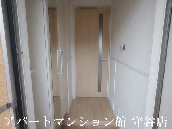 ヴェール　ポポラの玄関
