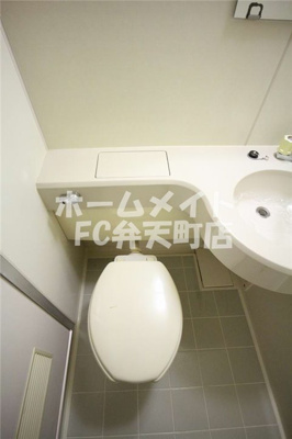 【トイレ】 | シロハイヌ弁天町 | シンプルで使いやすいトイレです
