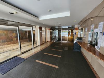 ライオンズマンション二条駅前のエントランス