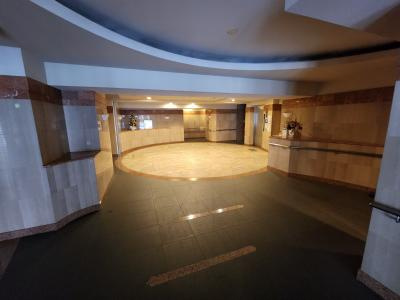 ライオンズマンション二条駅前のロビー