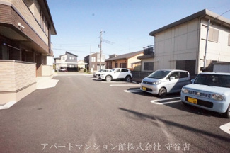 【駐車場】