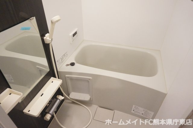 熊本市中央区琴平１丁目のアパートの浴室