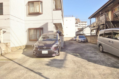 【駐車場】 | ポインセチア畠山Ⅲ | 初期費用の分割可能。現地待ち合わせ、夜間の見学も可能です。