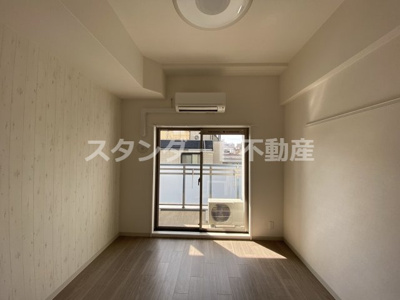 【洋室】 | プレサンス梅田ヴェルテ