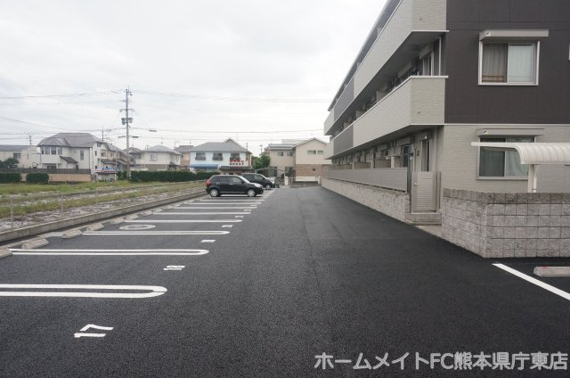 アンドリアの駐車場