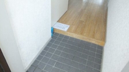 レジョンドール船橋の玄関|下駄箱付きの玄関です