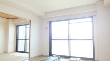 レジョンドール船橋の居間・リビング|１１帖のＬＤＫ