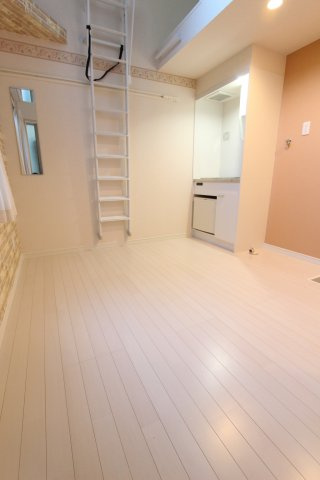 【居間・リビング】 | ユナイト戸部メルボルンの杜 | 同タイプ参考写真です。