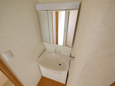 【独立洗面台】 | 矢部町貸家 | 2階にもあります