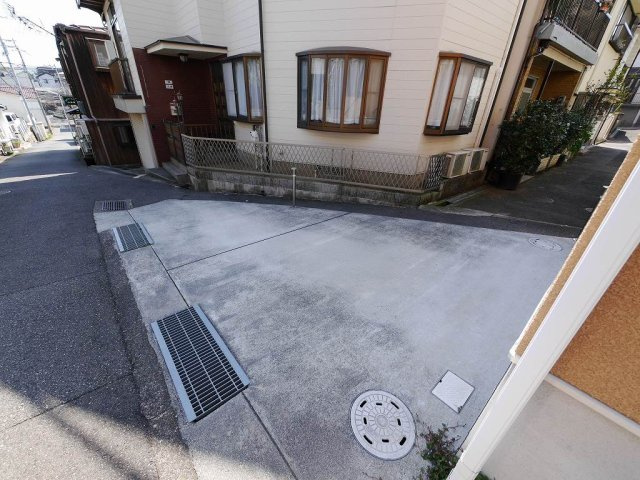 矢部町貸家の駐車場|サイズ現地要確認
