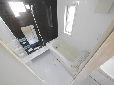 【浴室】 | 矢部町貸家 | お風呂で日々の疲れを落としましょう