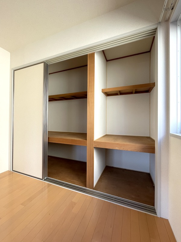 エスメラードBの収納