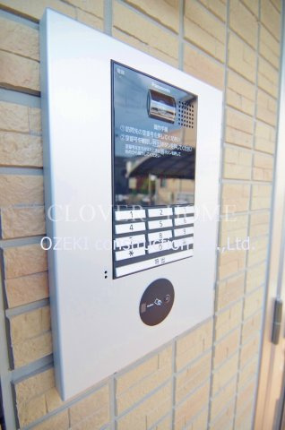 アンクレージュせんげん台のエントランス