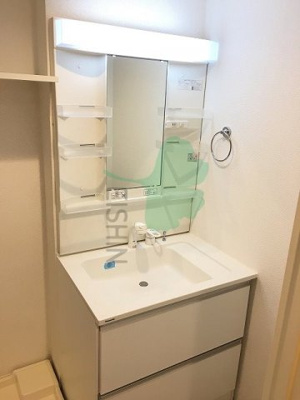 【洗面所】 | プランドール五十川 | シャワー付き・収納付きの洗面台です！