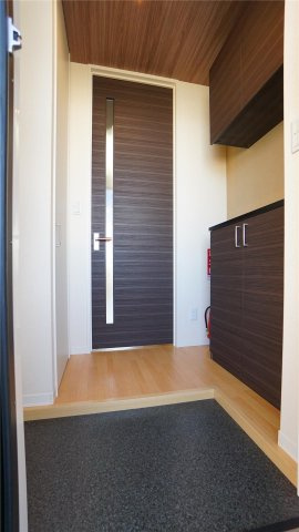 シャーメゾンプラントＢの玄関