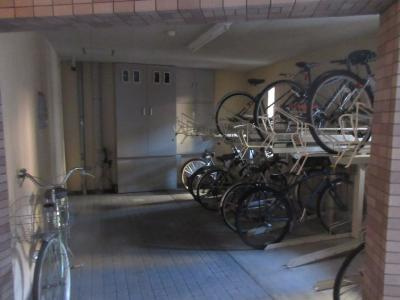 FLAT21（フラット21）の駐車場|駐輪場