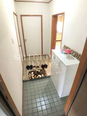 【玄関】 | ハイツ島忠 | シンプルで使いやすい玄関です