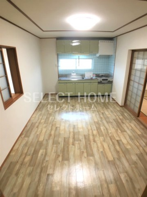 【居間・リビング】 | ハイツ島忠 | 使いやすい居間です