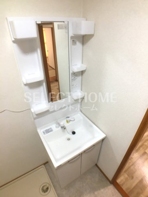 【独立洗面台】 | ハイツ島忠 | 独立洗面化粧台が付いています