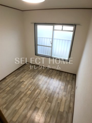 【寝室】 | ハイツ島忠 | 使い勝手のいい寝室です