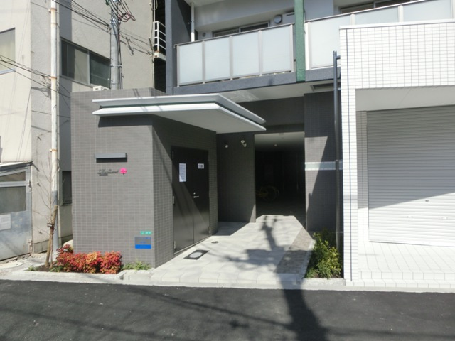 大阪市淀川区塚本２丁目の賃貸マンションのエントランス