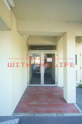 サンフラワー津福【キャッシュバック対象物件】のエントランス|毎日通るエントランスはこのようになっています