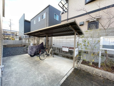 【その他共用部分】 | アダージョヴィブレ | 駐輪場です