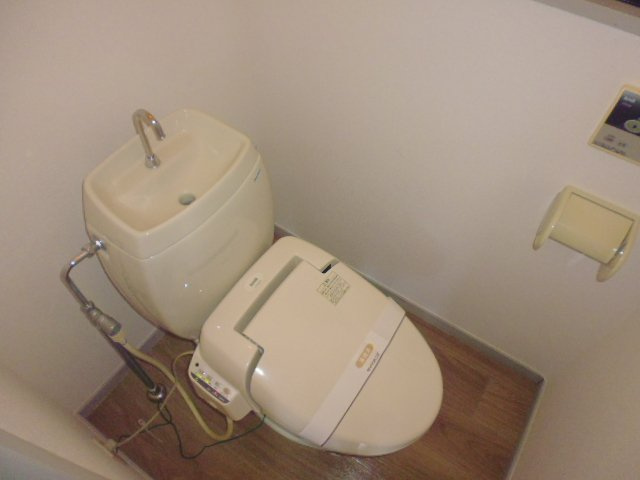 サンビレッジ児島Ｆのトイレ|温水洗浄便座