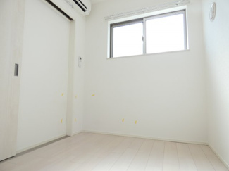 【洋室】 | OAKWOOD VILA