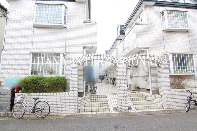 ローズアパートＱ３９のエントランス