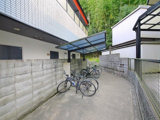 ラ・ベルメイゾンのその他共用部分|駐輪場付きです